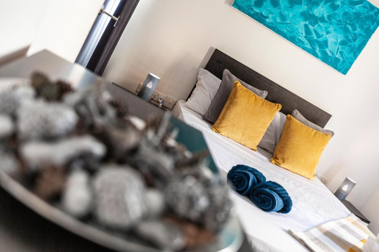 Z4 - SEAFRONT apartment St. Paul's Bay Bagian luar foto
